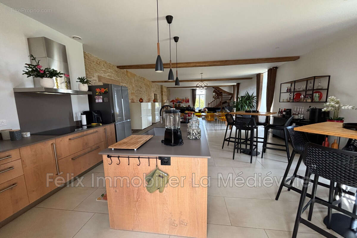 Maison à SARLAT-LA-CANEDA