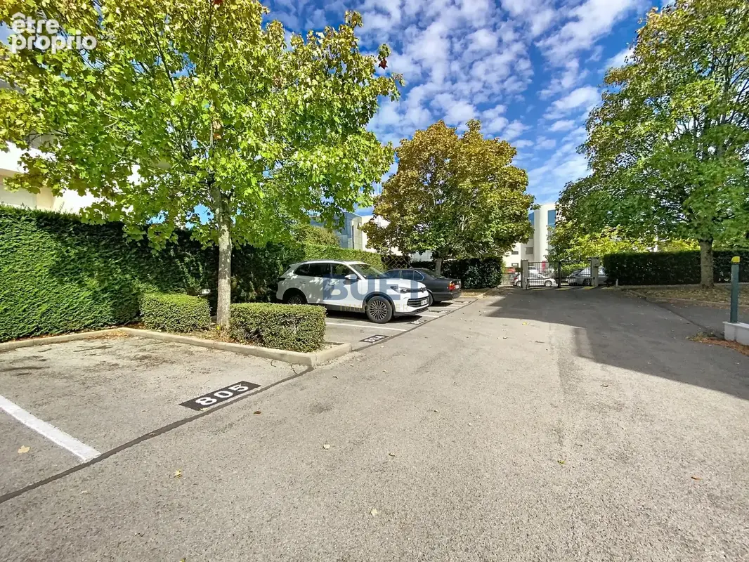 Quartier toison d'or - place de parking - photo 4