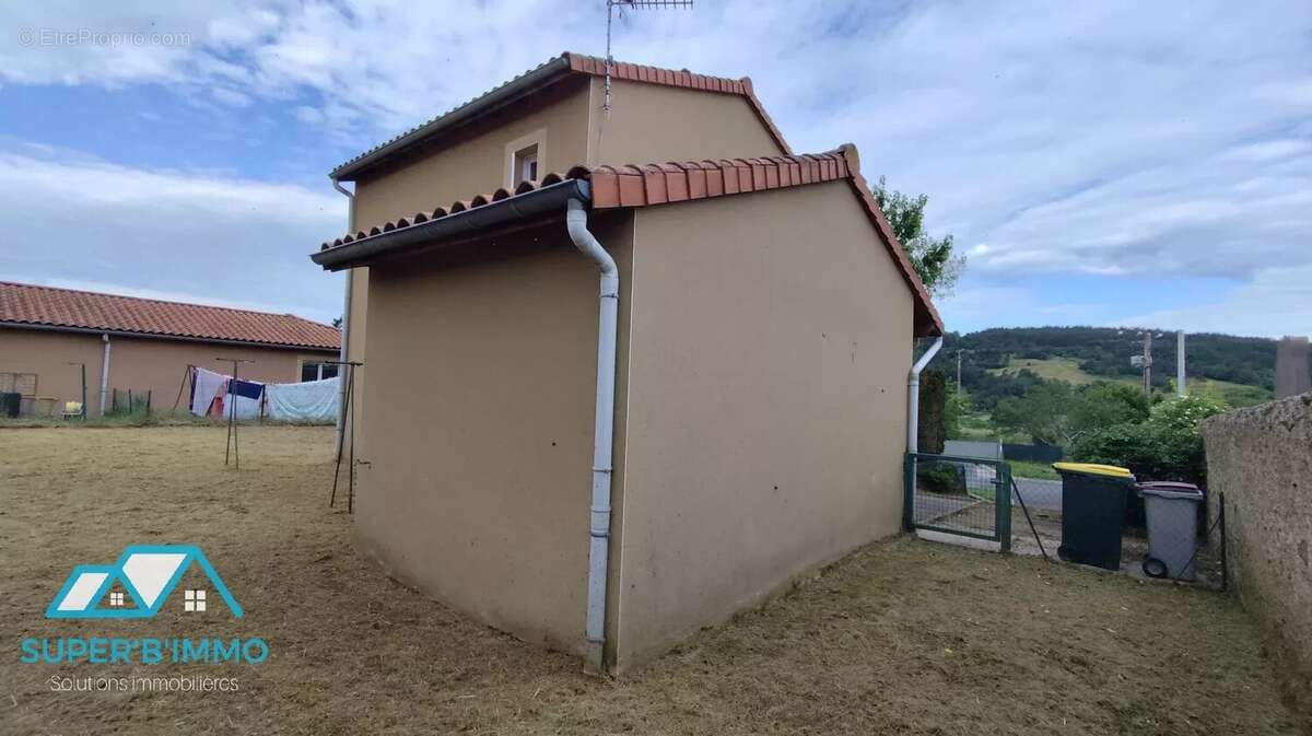 Maison à MAZEYRAT-D&#039;ALLIER