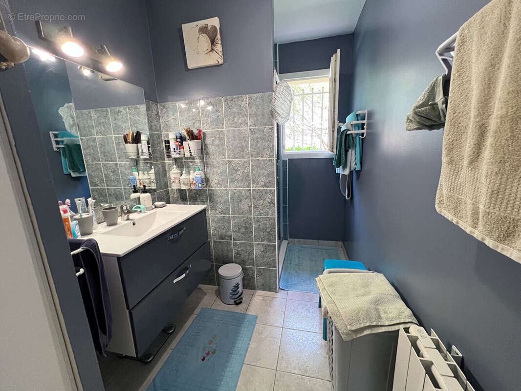 À vendre Maison de plain-pied d'environ 95m2 avec 4 chambres, grand terrain de 2900m2 et aucun vis-à-vis entre Villeneuve-sur-Lo - photo 7
