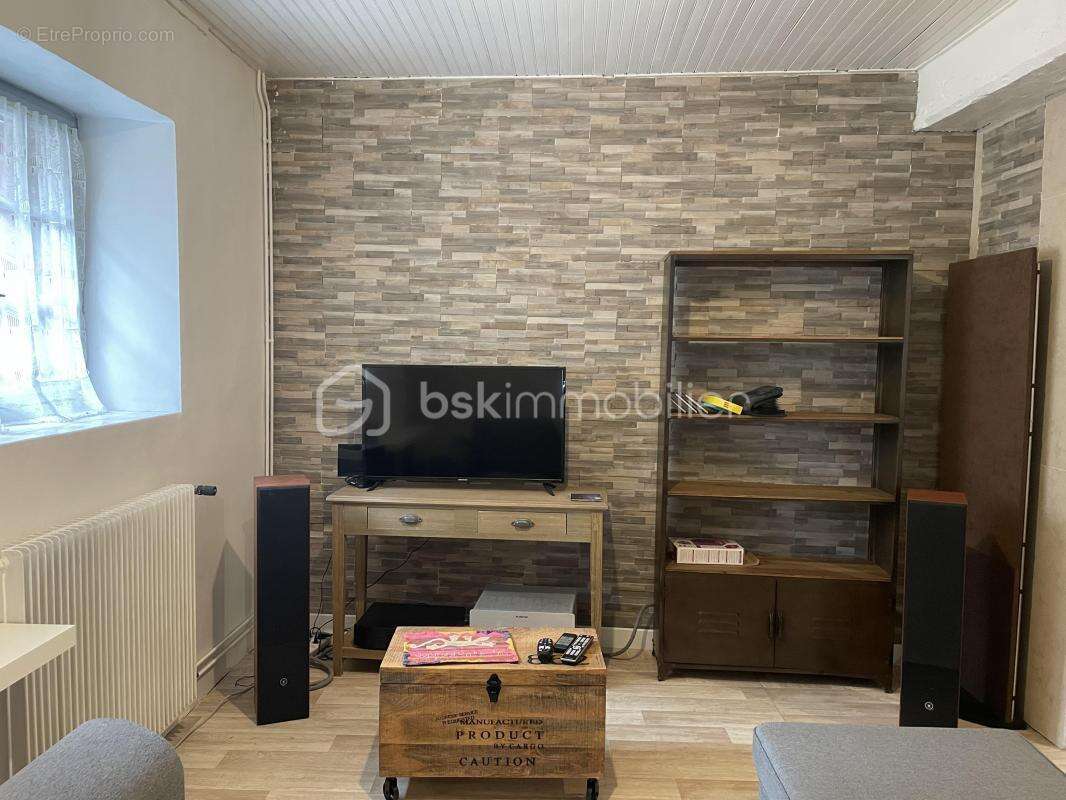 Maison à VILLENEUVE-LA-GUYARD