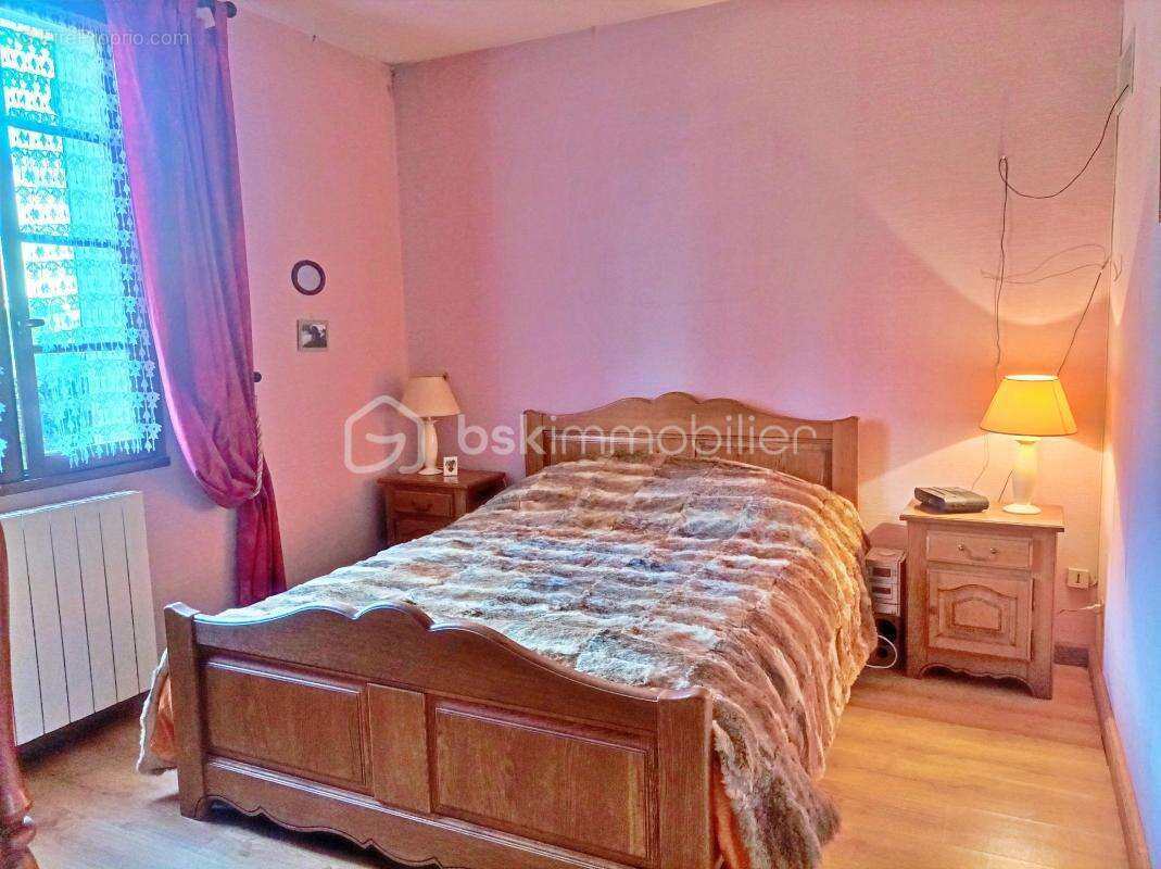 Maison au cœur du village de Cazals : Calme & Commodités à portée de main - photo 12