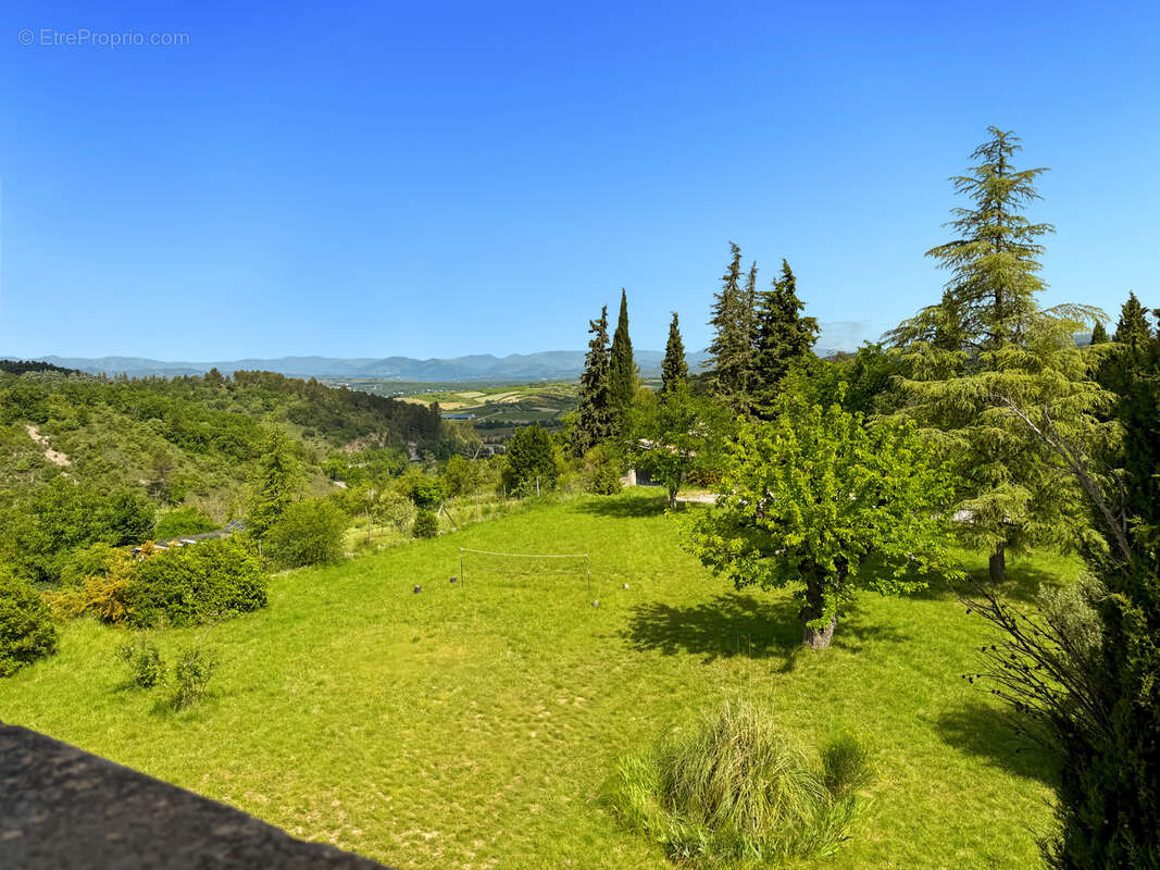 Maison à VILLENEUVE-DE-BERG