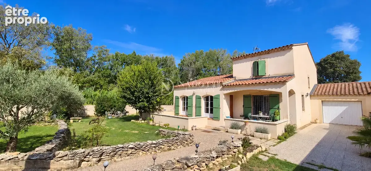 Robion, belle villa individuelle à deux pas des commerces - photo 14