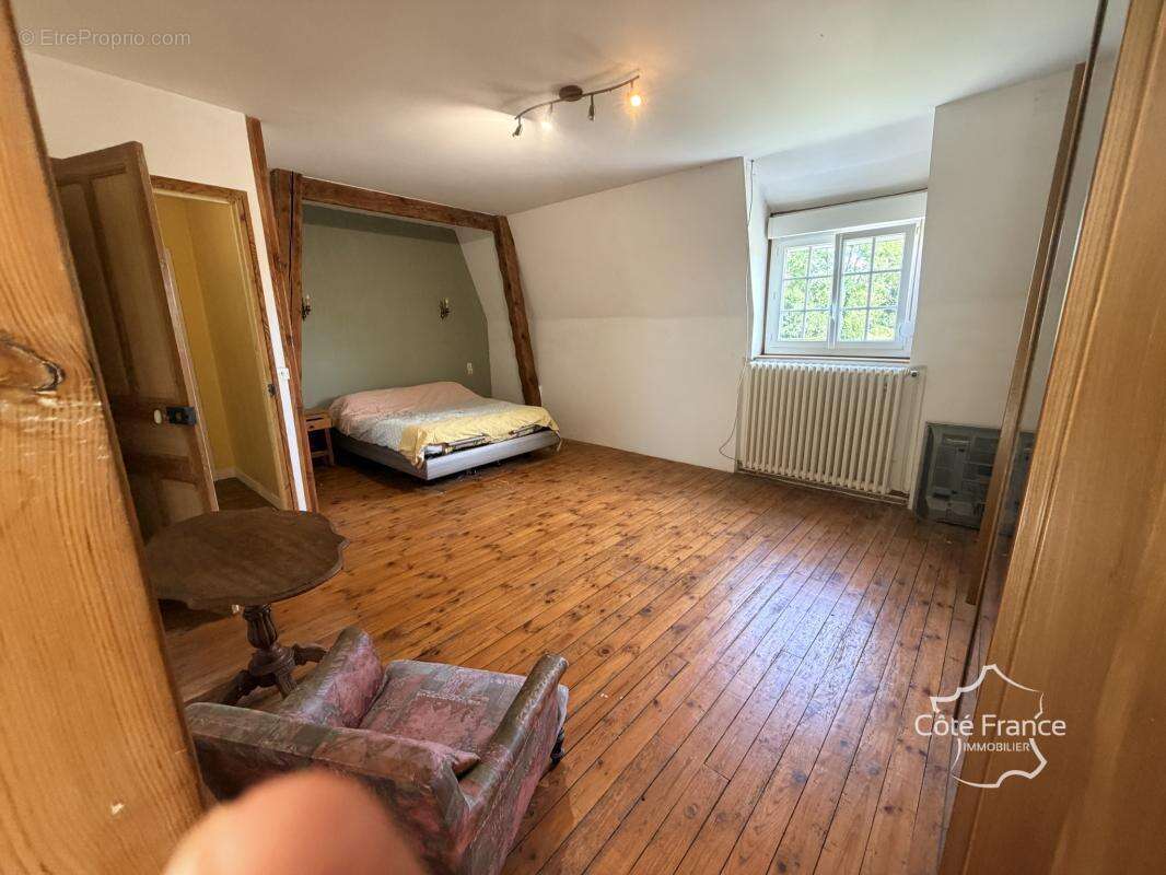 80240 EXCLUSIVITE- Maison de maitre à vendre - photo 7