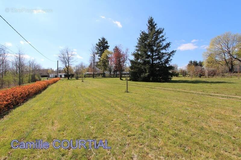 Terrain à VERNOUX-EN-VIVARAIS