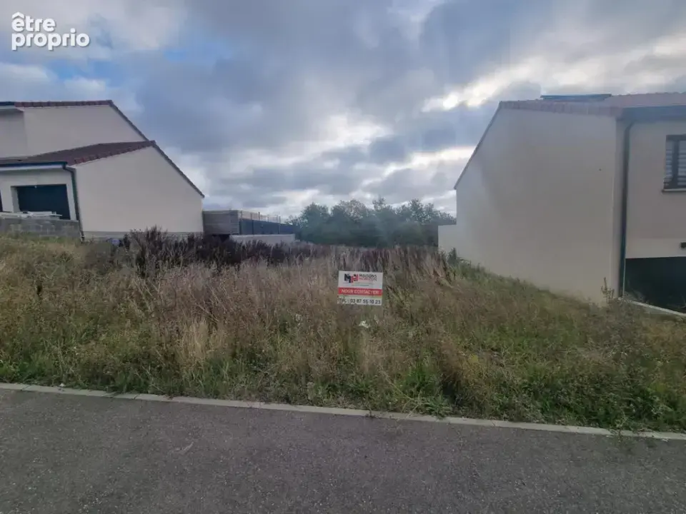 Terrain à WOIPPY