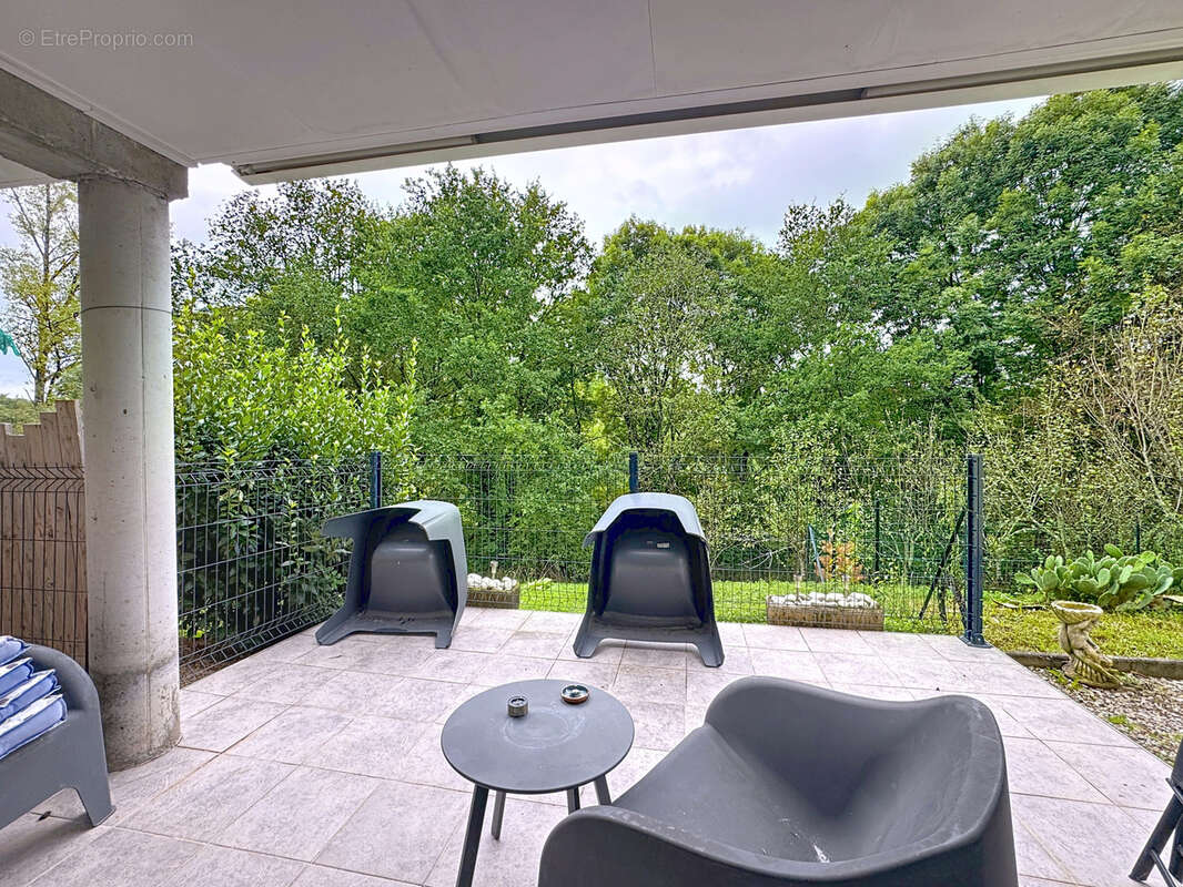 Maison à SAINT-CYR-LA-ROCHE