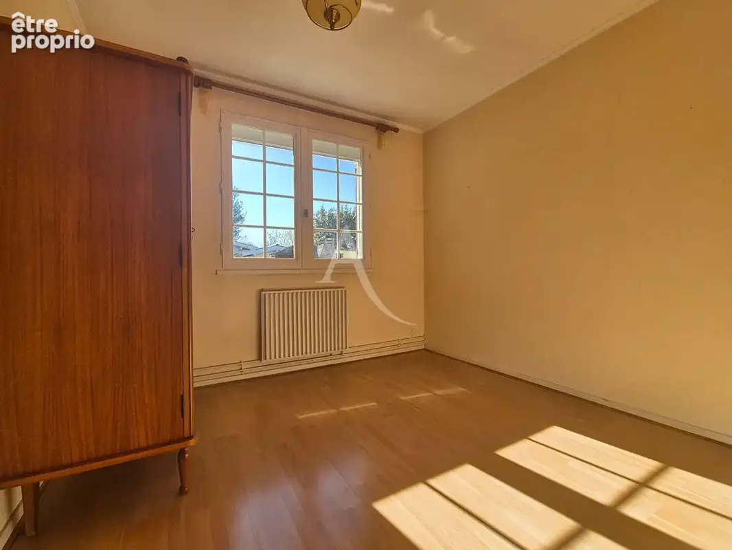 GRADIGNAN - Maison plain pied 5 pièce(s) 115 m² - photo 12
