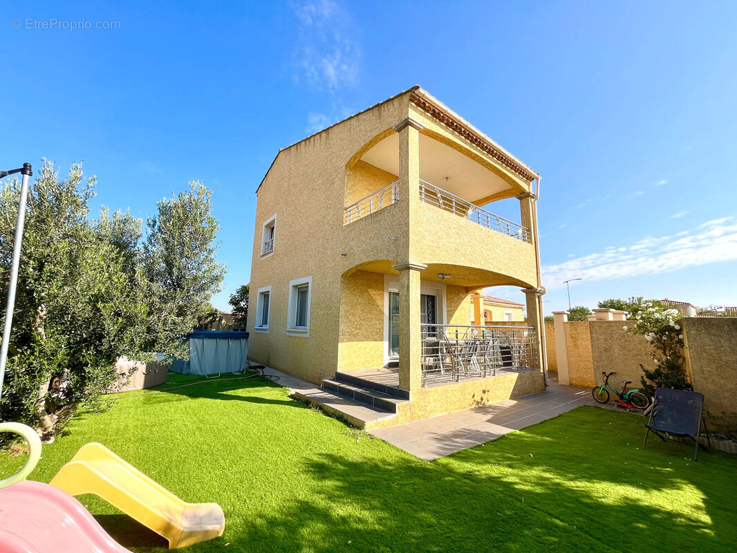 Maison à SAINT-GILLES