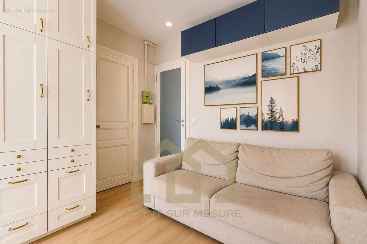 Appartement à PARIS-7E