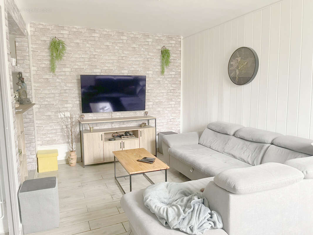 Maison à SAINTE-GENEVIEVE