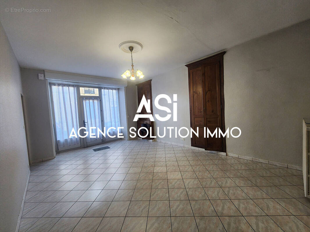 Maison à SILLE-LE-GUILLAUME