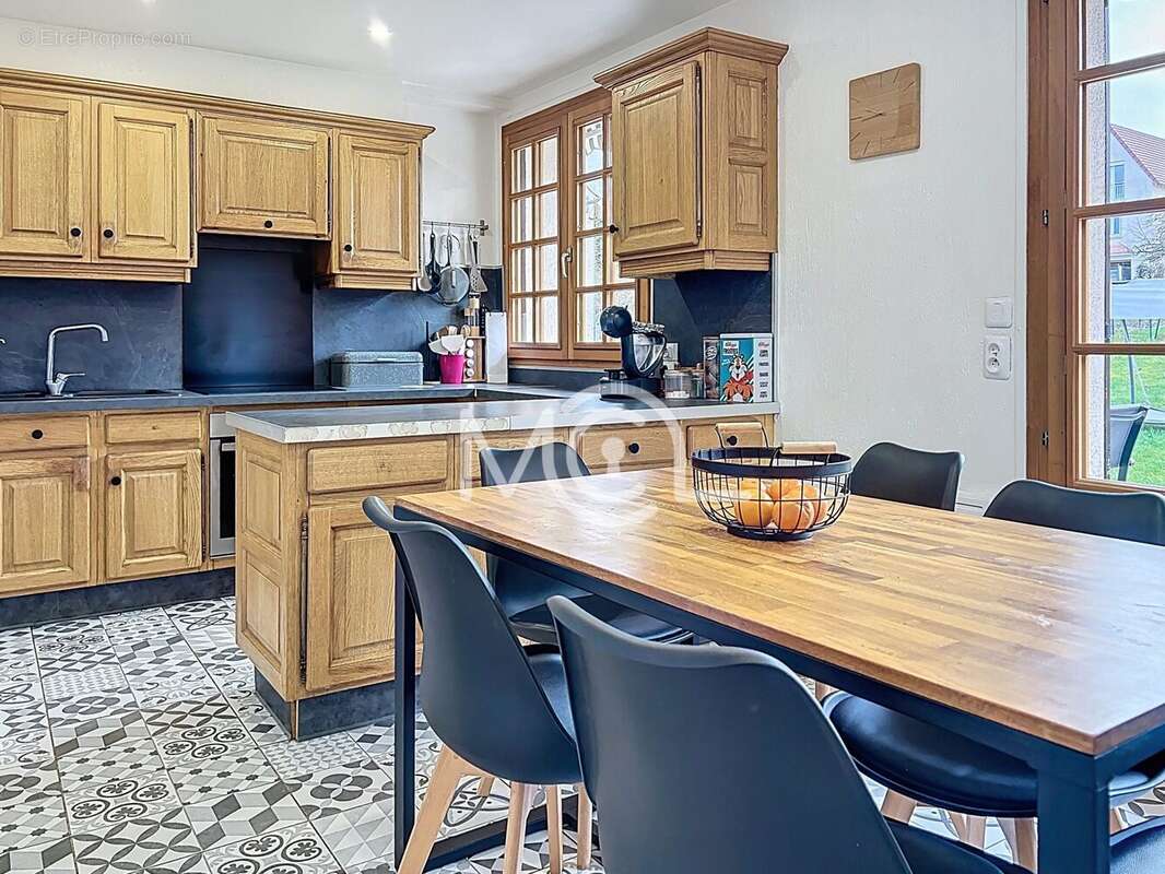 Maison à BOUSSY-SAINT-ANTOINE