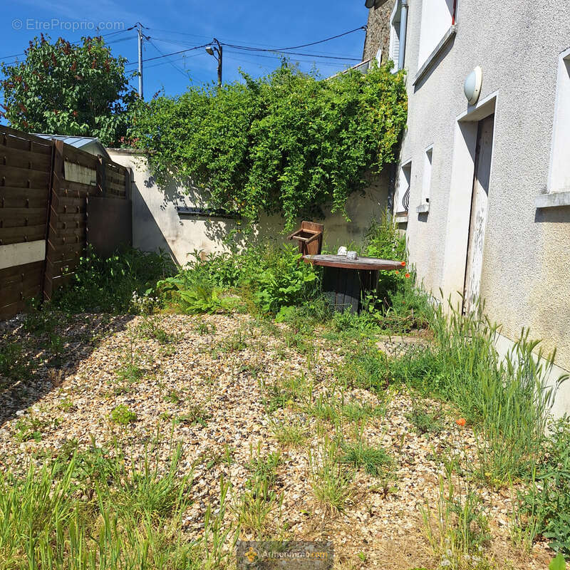 Maison à MARLES-EN-BRIE