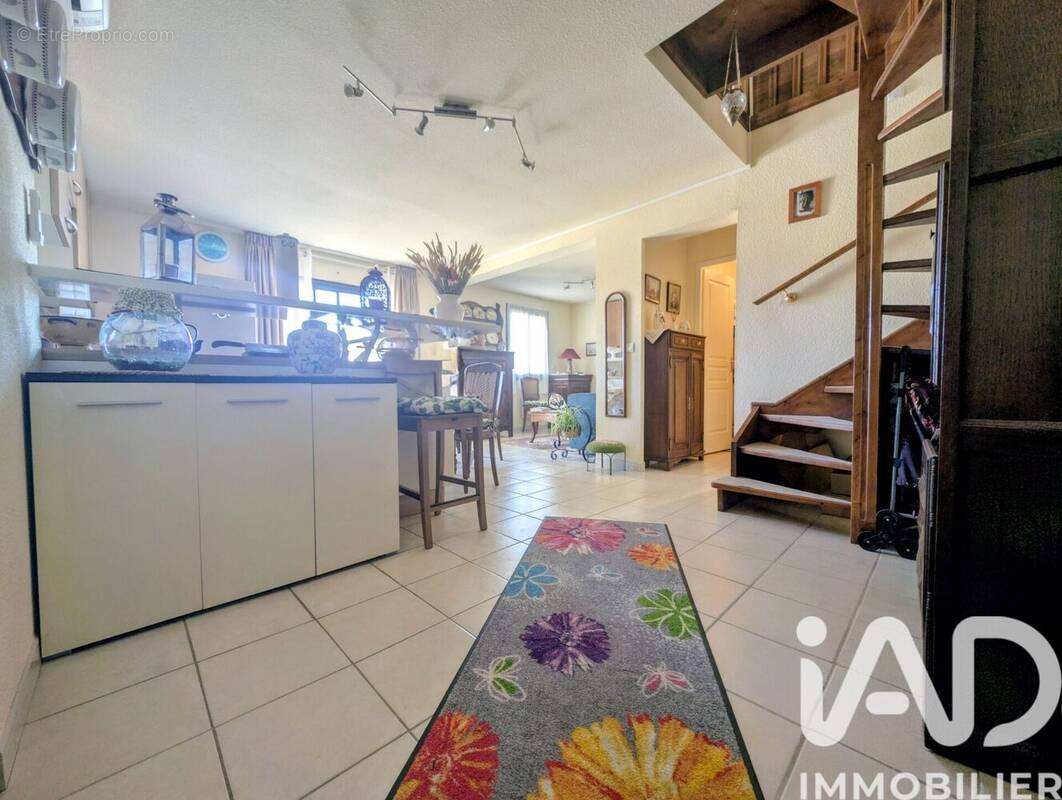 Photo 1 - Appartement à SAINT-LAURENT-DE-LA-SALANQUE