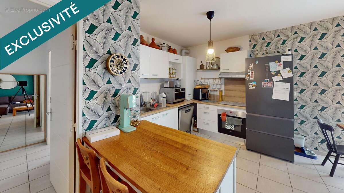 Photo 5 - Appartement à DECINES-CHARPIEU