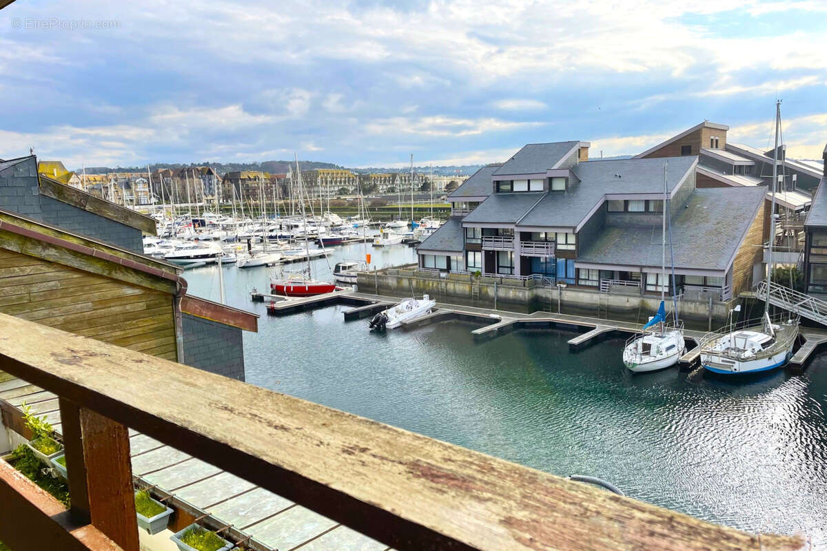Superbe triplex de 81,26 m2 avec terrasse et vue sur le port - photo 2