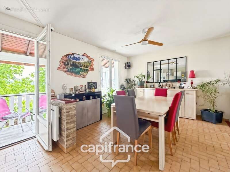 Maison à vendre Sur les hauteurs de Givors avec une Vue panoramique sur le Rhône - photo 7