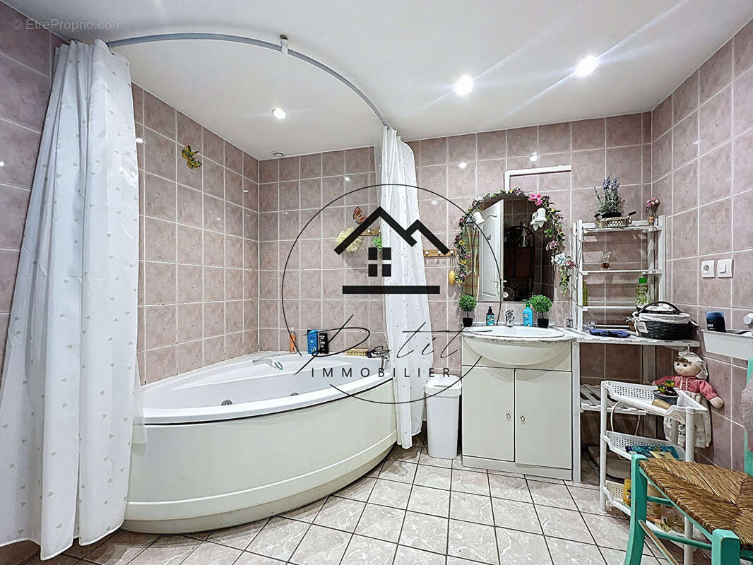 Maison à BALAGNY-SUR-THERAIN