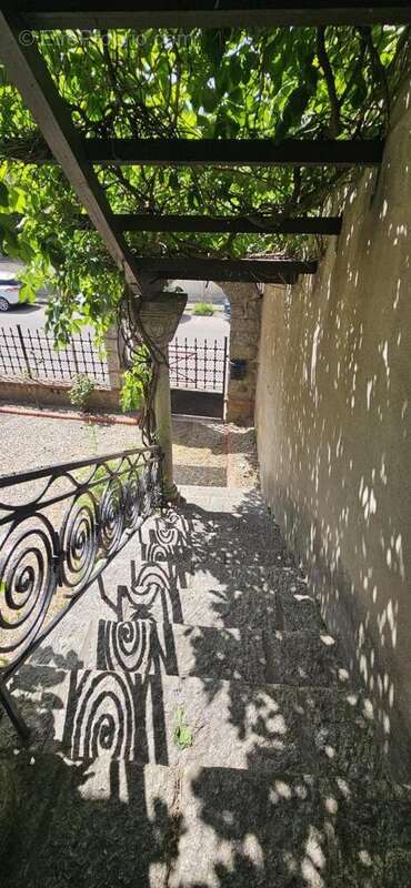 Maison 130 m² à Anduze  - photo 4