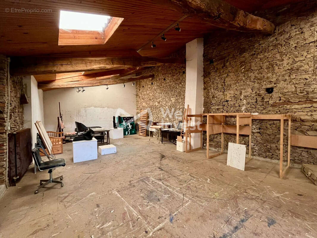 Maison 200 m² à Vouvant  - photo 8