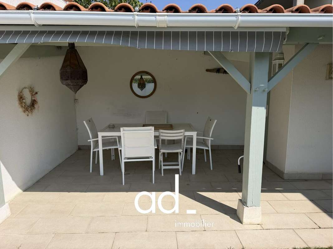 Maison 108 m² à Saint-Xandre  - photo 4