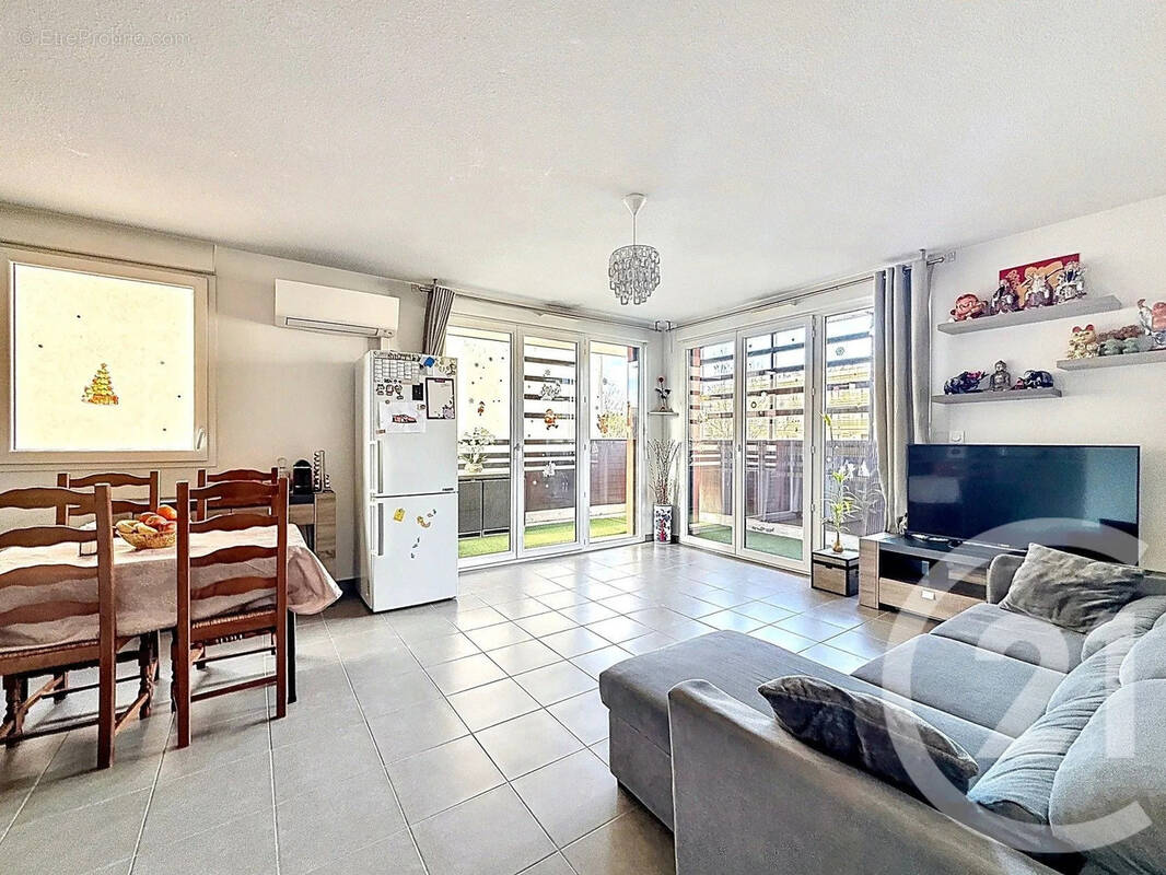 Appartement à SAINT-JEAN-DE-VEDAS