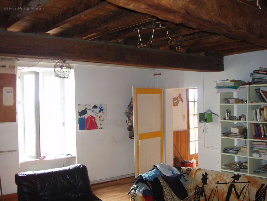 Maison à SAINT-JULIA