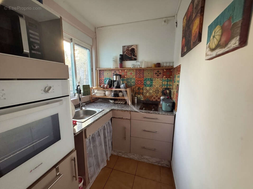 Maison 5 chambres + bungalow sur terrain clos - photo 9
