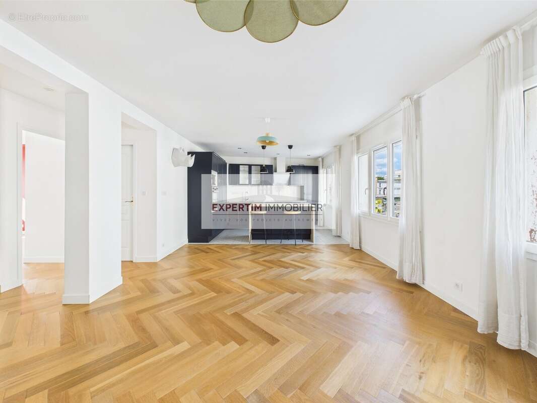 Appartement à VERSAILLES