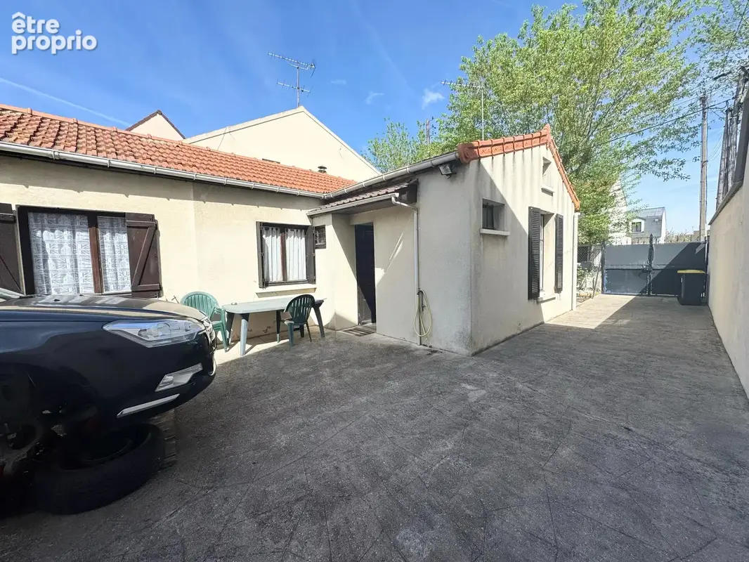 LE BLANC-MESNIL SUD : plain-pied avec près de 500 m² terrain & accès véhiculesl ! - photo 8