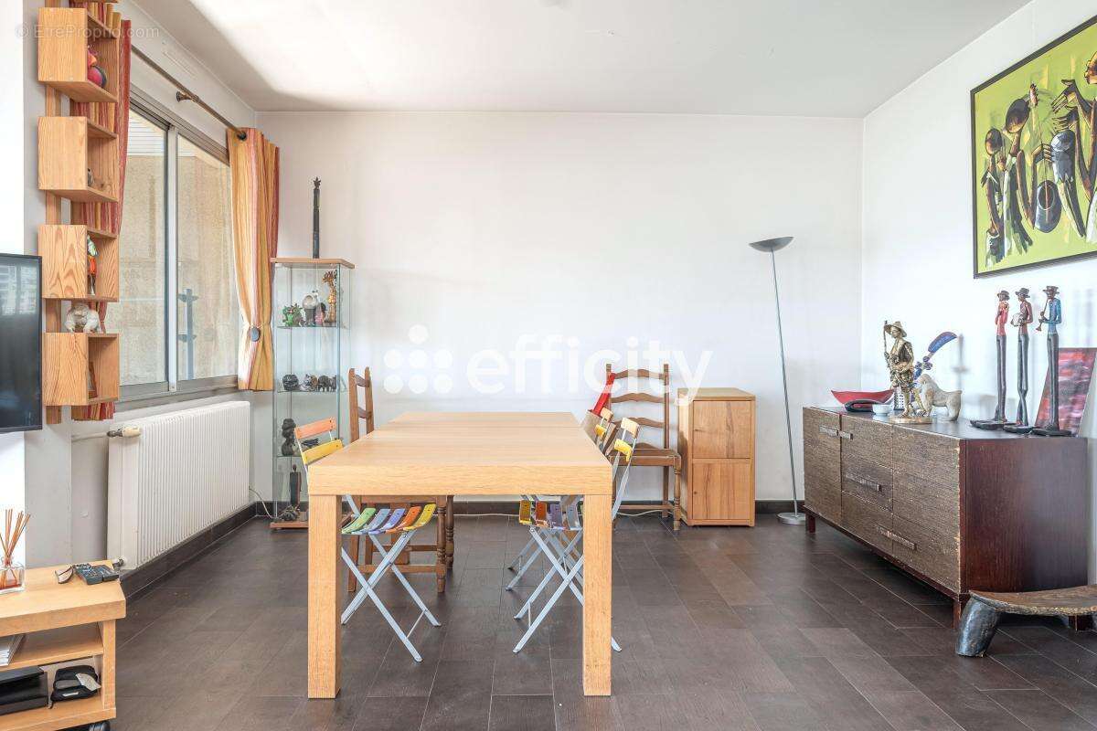 Appartement à MARSEILLE-8E