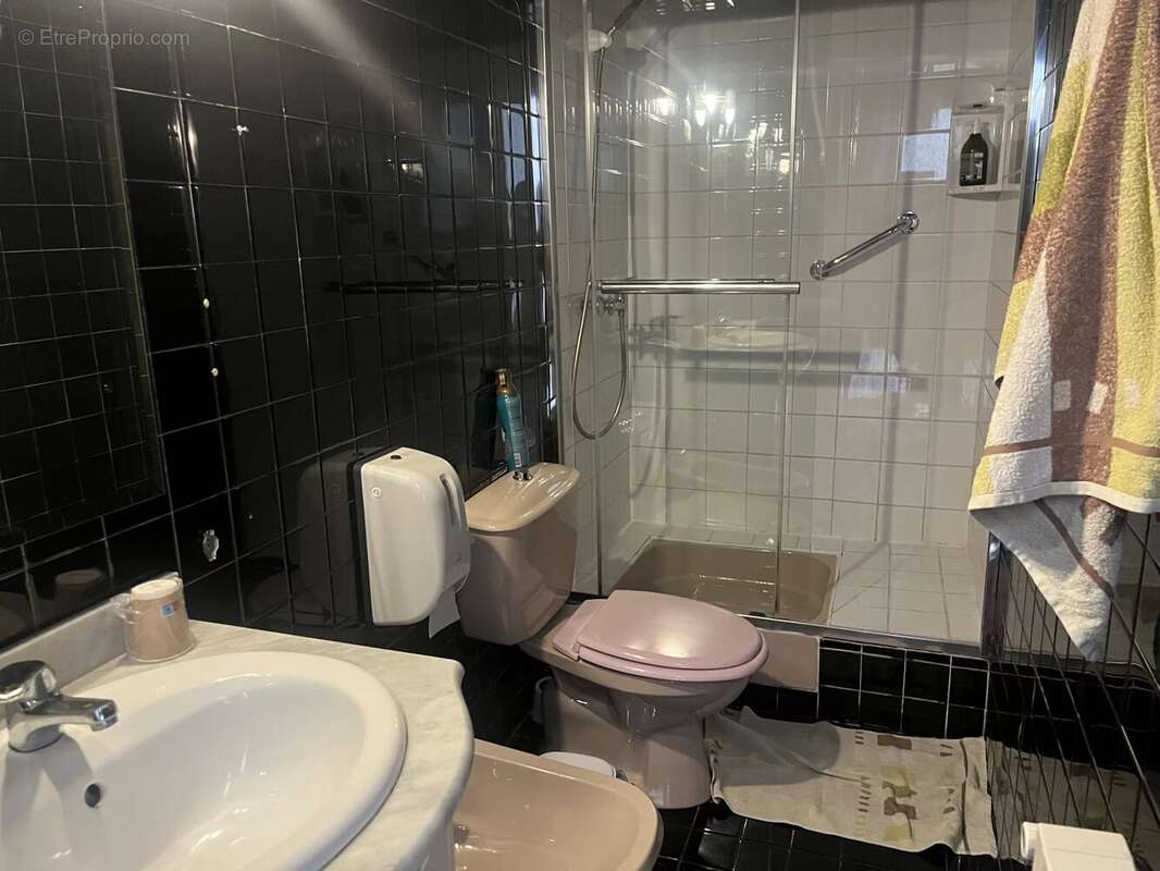 Maison à GINASSERVIS