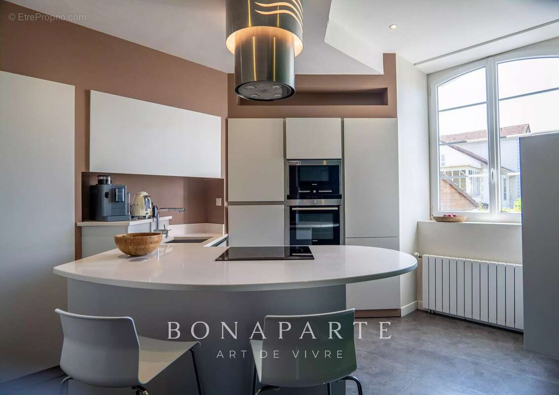 Jurançon bourg – maison bourgeoise de ville – 226 m² - photo 5