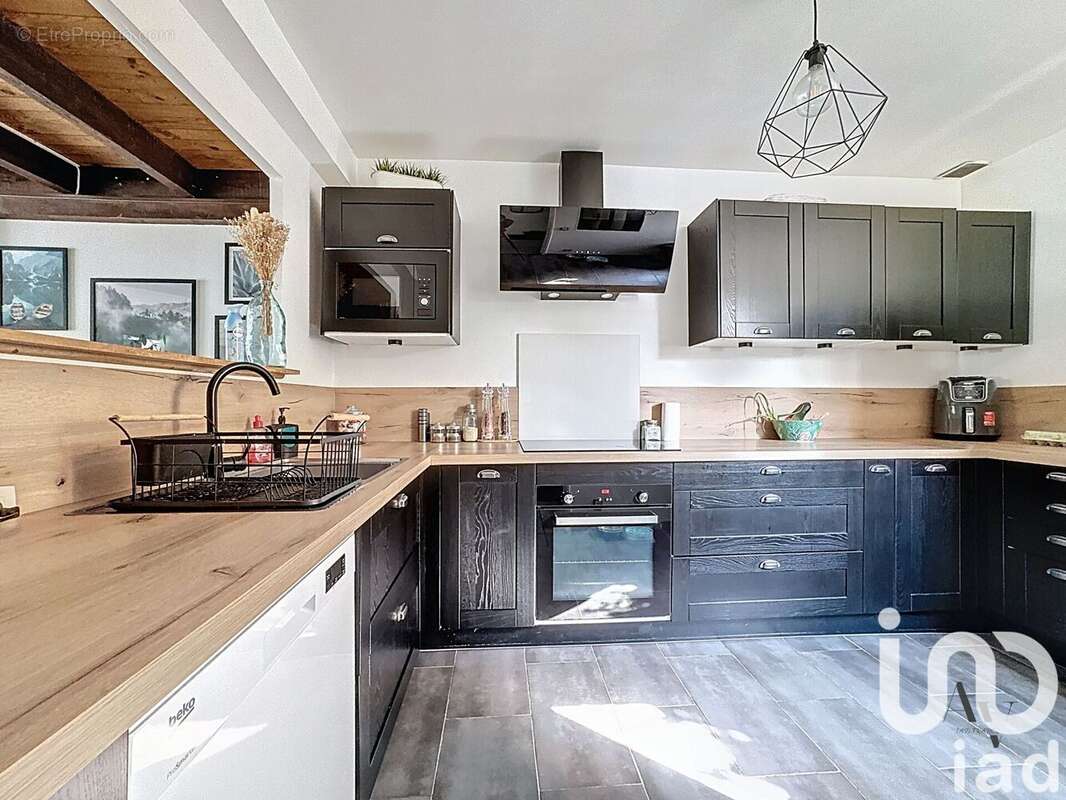 Photo 3 - Maison à JOUY-LE-MOUTIER