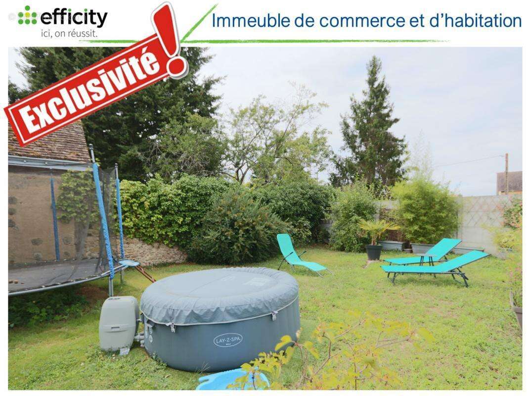 Commerce à SAVIGNE-L&#039;EVEQUE