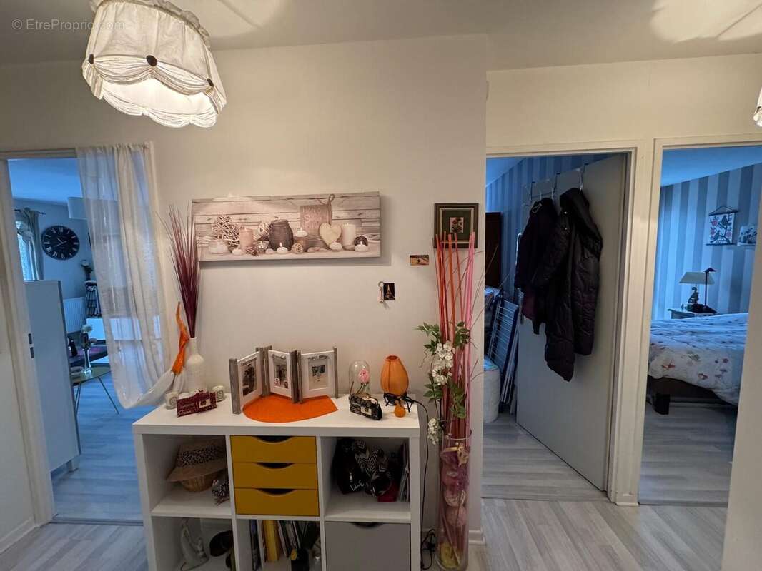 Appartement à SAINTE-GENEVIEVE-DES-BOIS