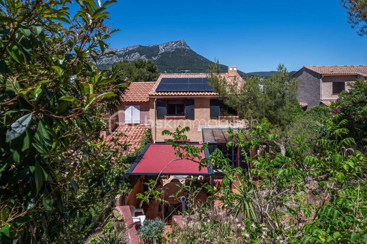 Maison à LA VALETTE-DU-VAR