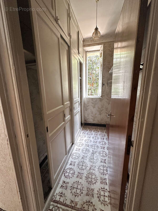 Maison individuelle plain pied avec garage, atelier et jardin - photo 6