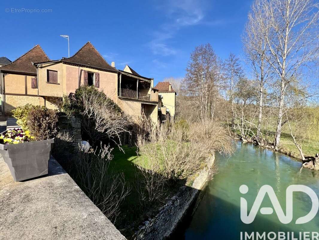 Maison 166 m² à Bouzic  - photo 2