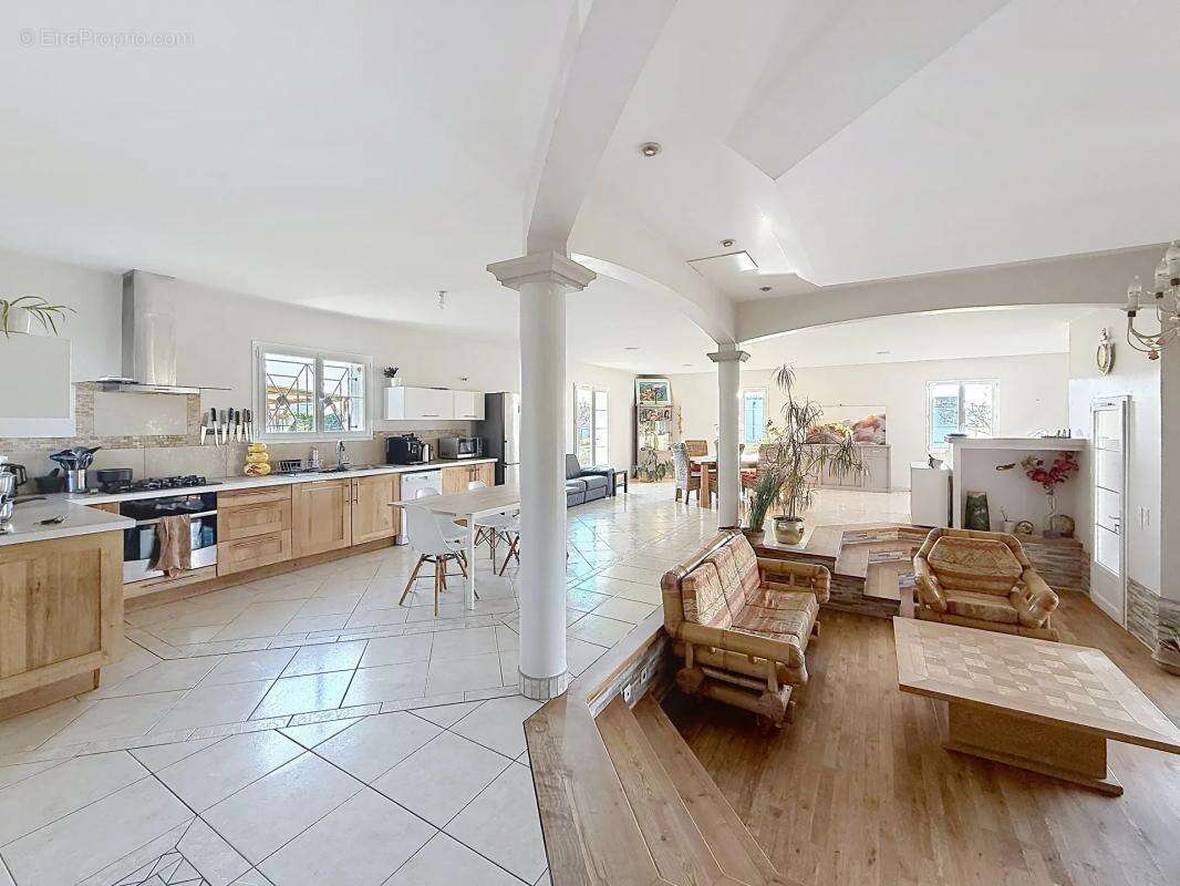 Maison à CASTELSARRASIN