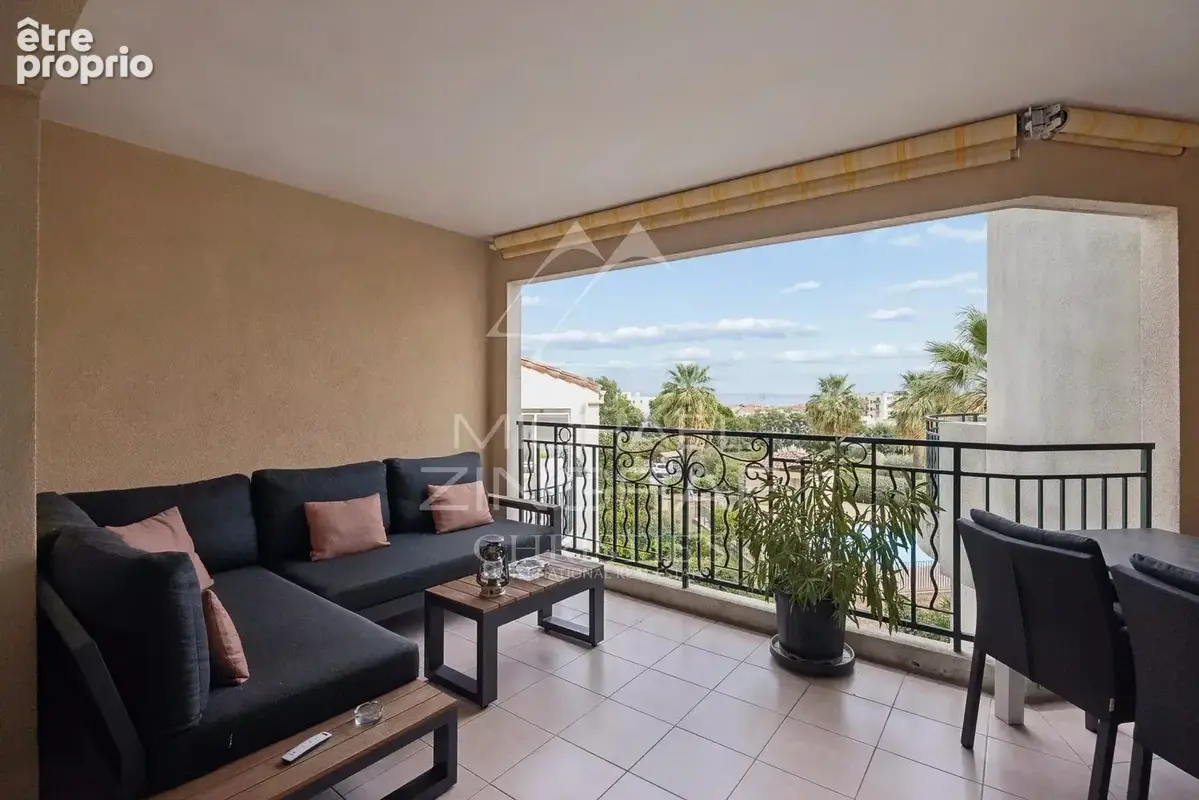 Dernier étage – Appartement rénové avec vue mer - photo 4