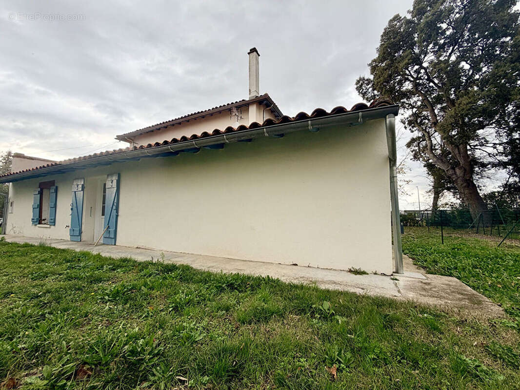 Appartement à FLOURENS