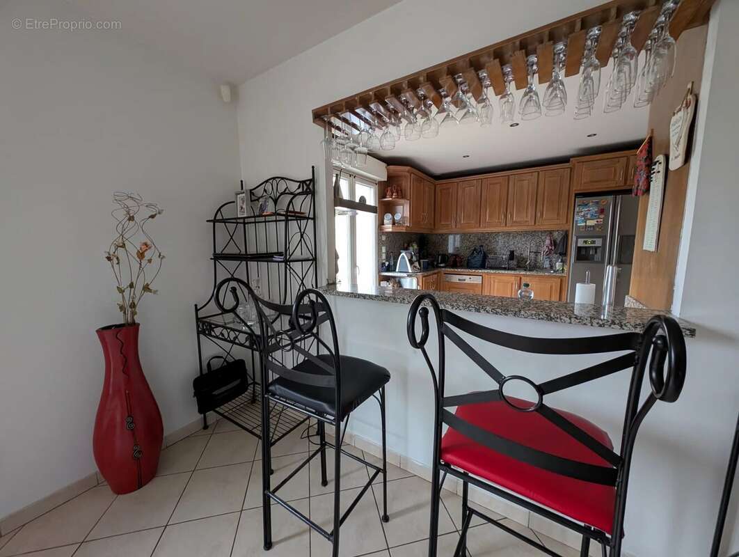 Maison à BAZAINVILLE