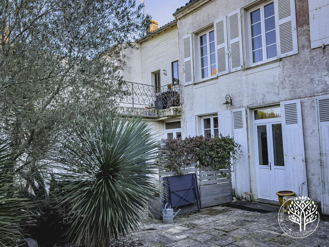 Maison à TONNAY-CHARENTE