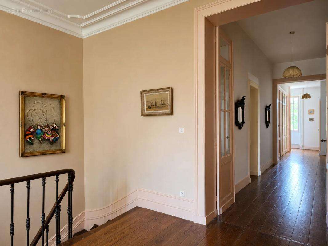 Propriété de 12 pièces de 820 m² à Samazan - photo 19