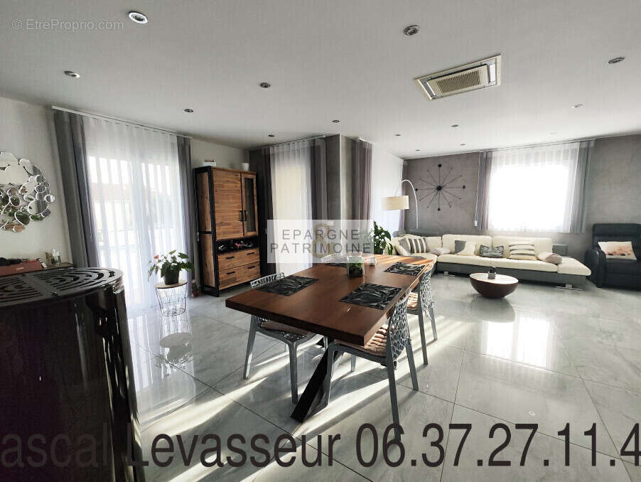 Maison à SATOLAS-ET-BONCE