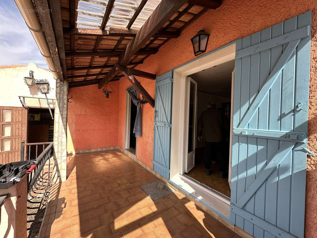 Maison à PUGET-SUR-ARGENS