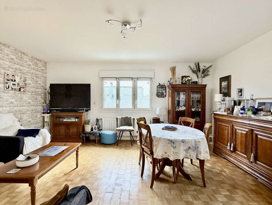 Maison à CHARTRES-DE-BRETAGNE